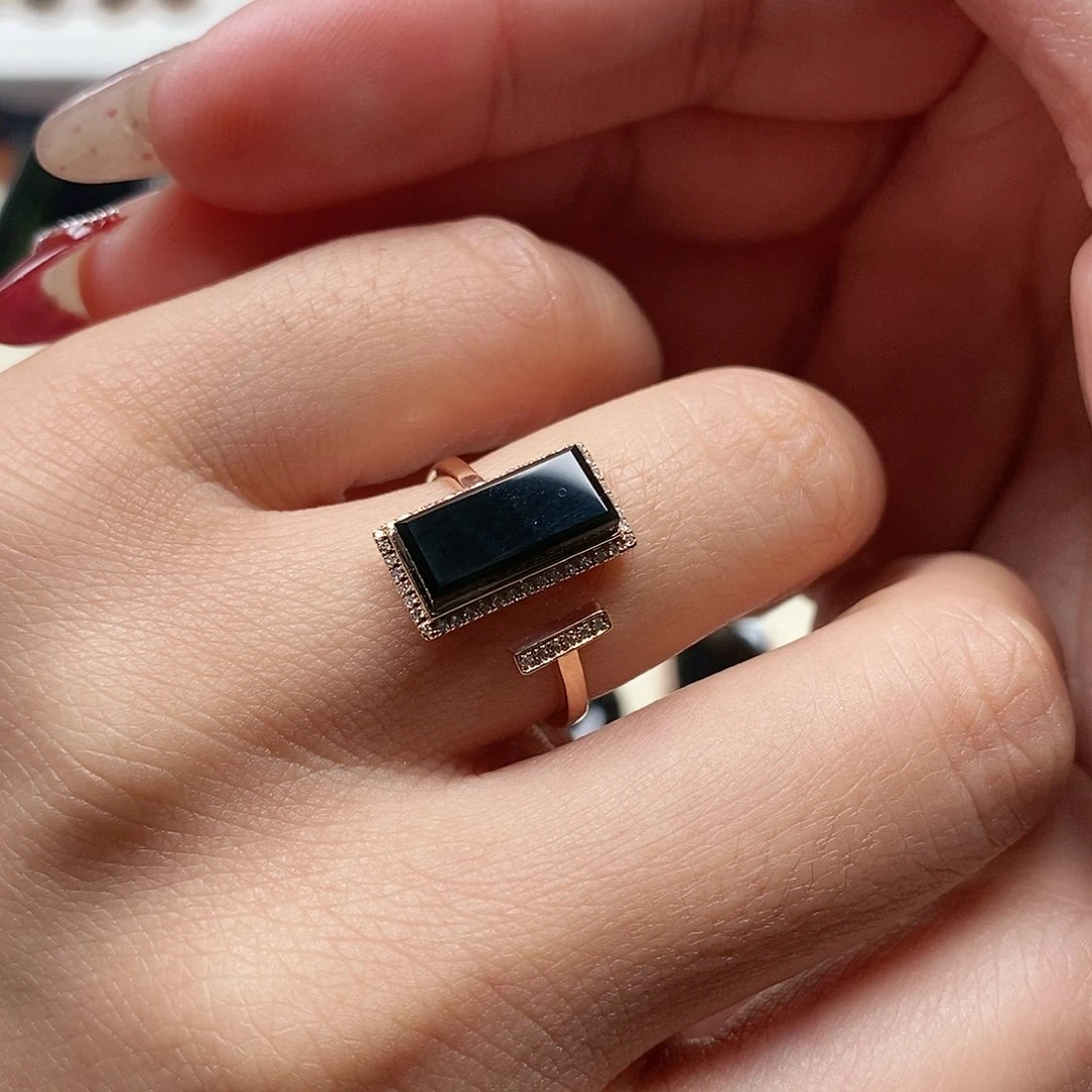 翡翠戒指18K金镶嵌墨翠