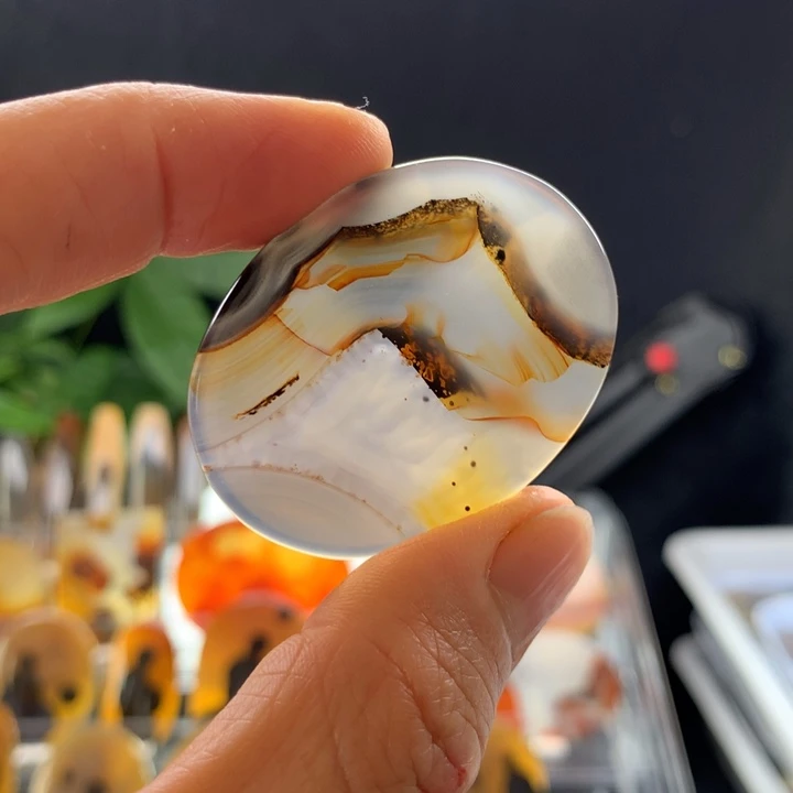 玛瑙/玉髓颈饰未镶嵌95