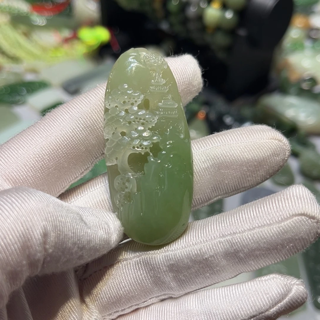 和田玉未镶嵌颈饰