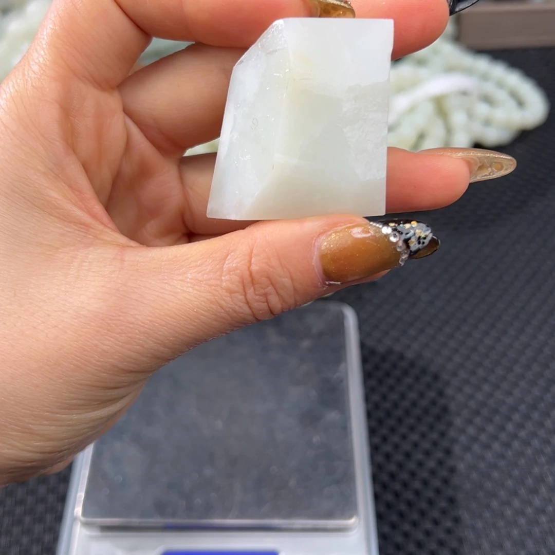 和田玉未镶嵌珠宝半成品