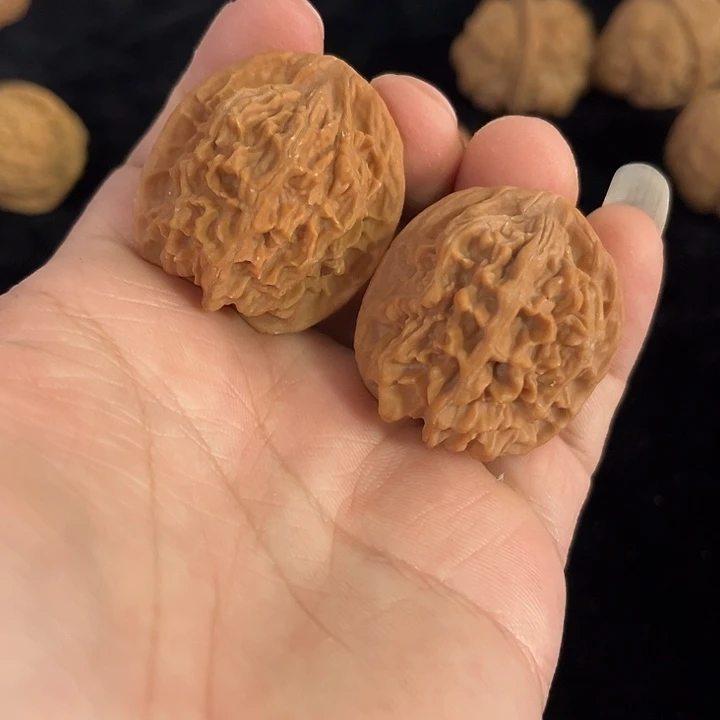 把件文玩核桃33左右小天地，编号009