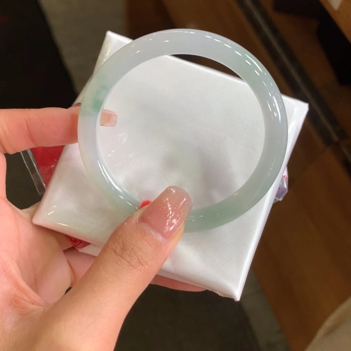 翡翠未镶嵌手镯54圈口