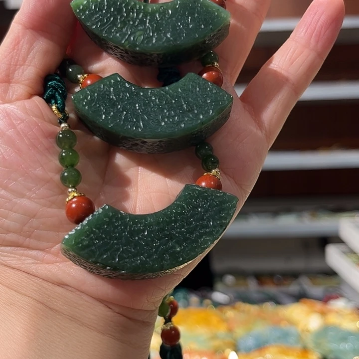 岫玉未镶嵌毛衣链