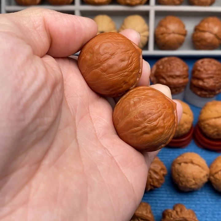 文玩核桃把件至尊宝