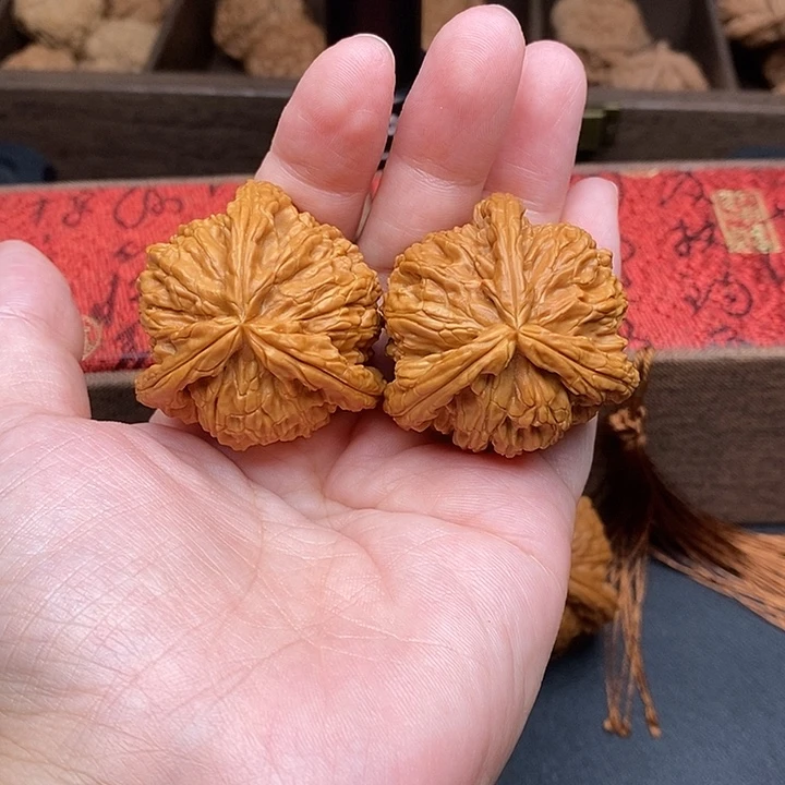 董***森把件文玩核桃白奔
