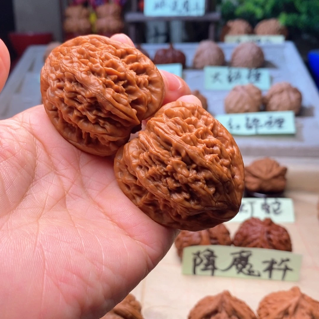 彭****把件文玩核桃虎头王