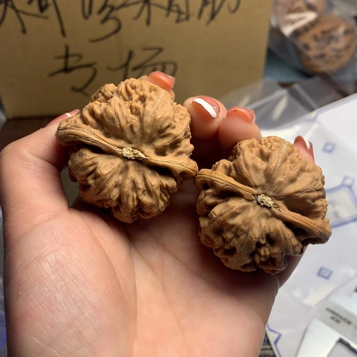 吊坠文玩核桃企**务粗筋