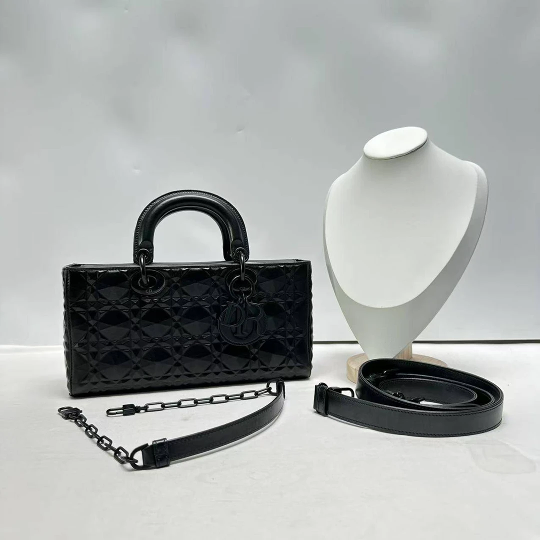 胖虎安安/迪奥/95新/公价0/箱包/斜挎包/31B2505130172