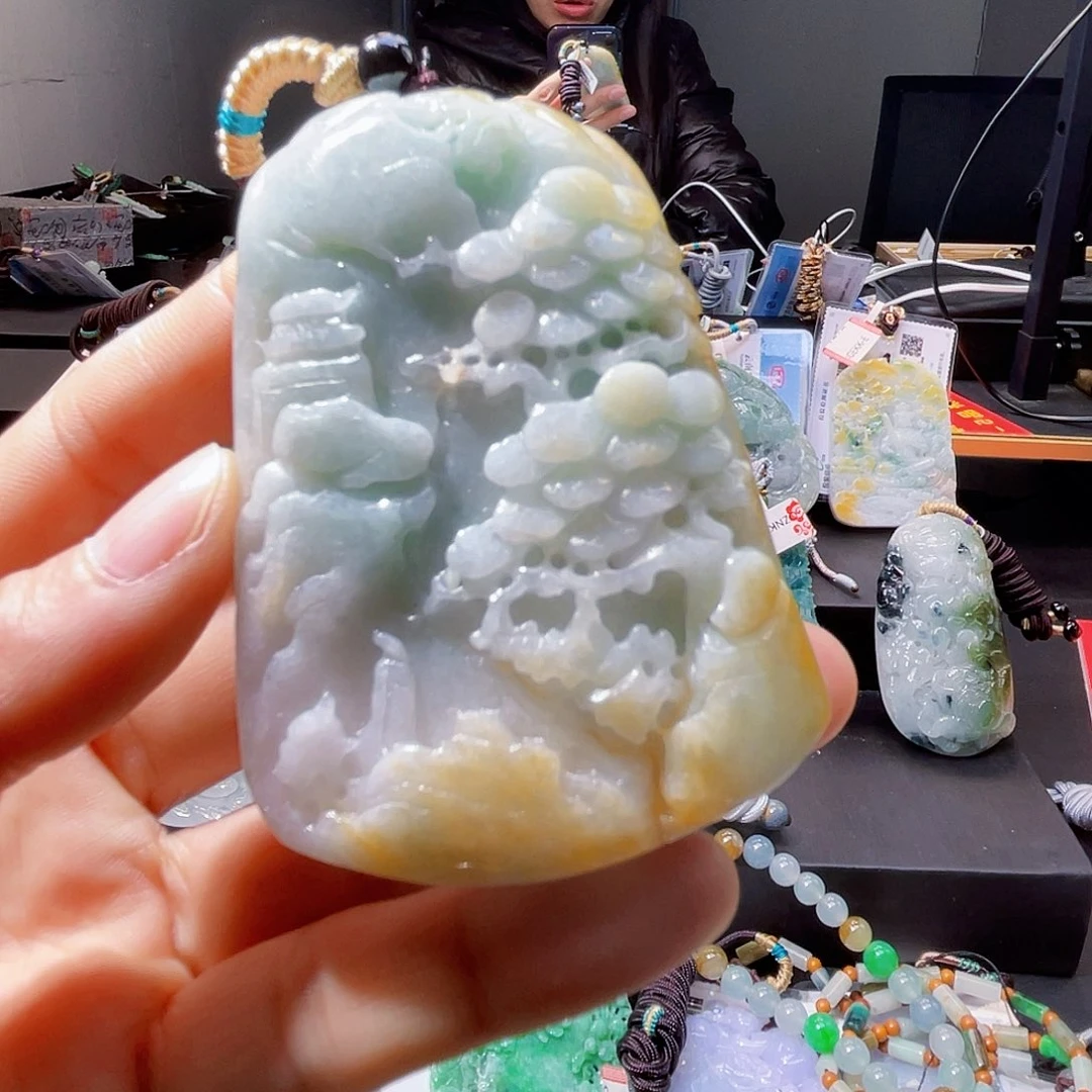 颈饰未镶嵌翡翠一