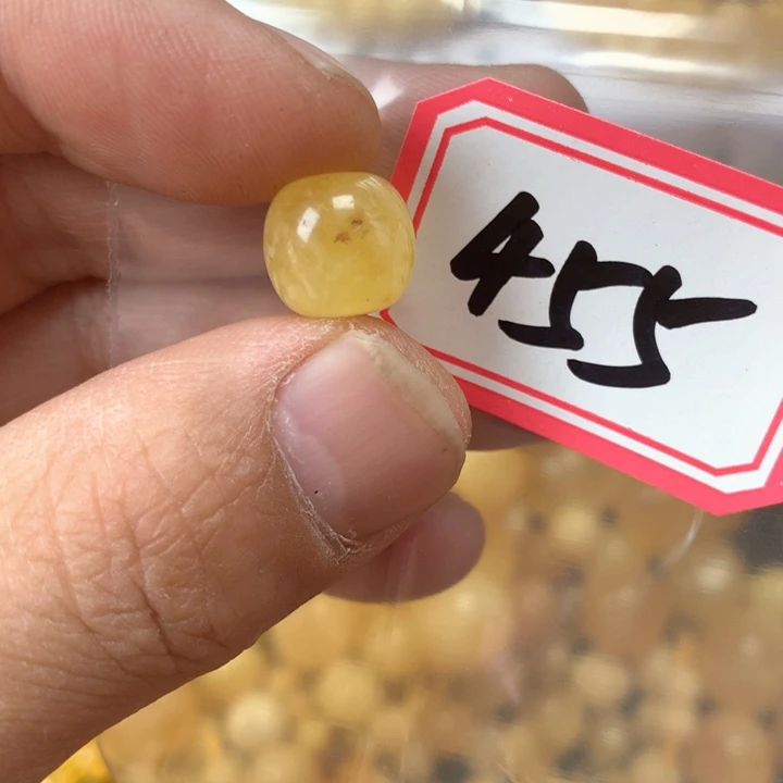 琥珀未镶嵌珠宝奇石11.2
