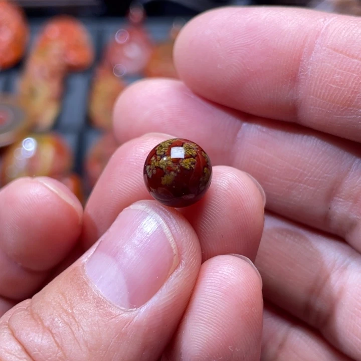 玛瑙/玉髓战国红圆珠未镶嵌M*超