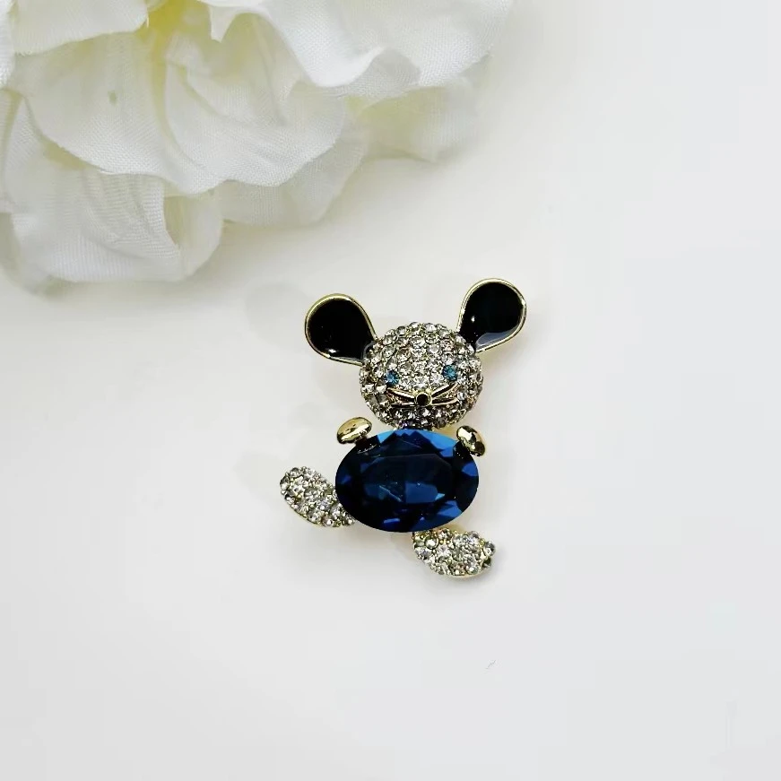 铜合金合成锆石胸针 FL806可爱小蓝熊胸针