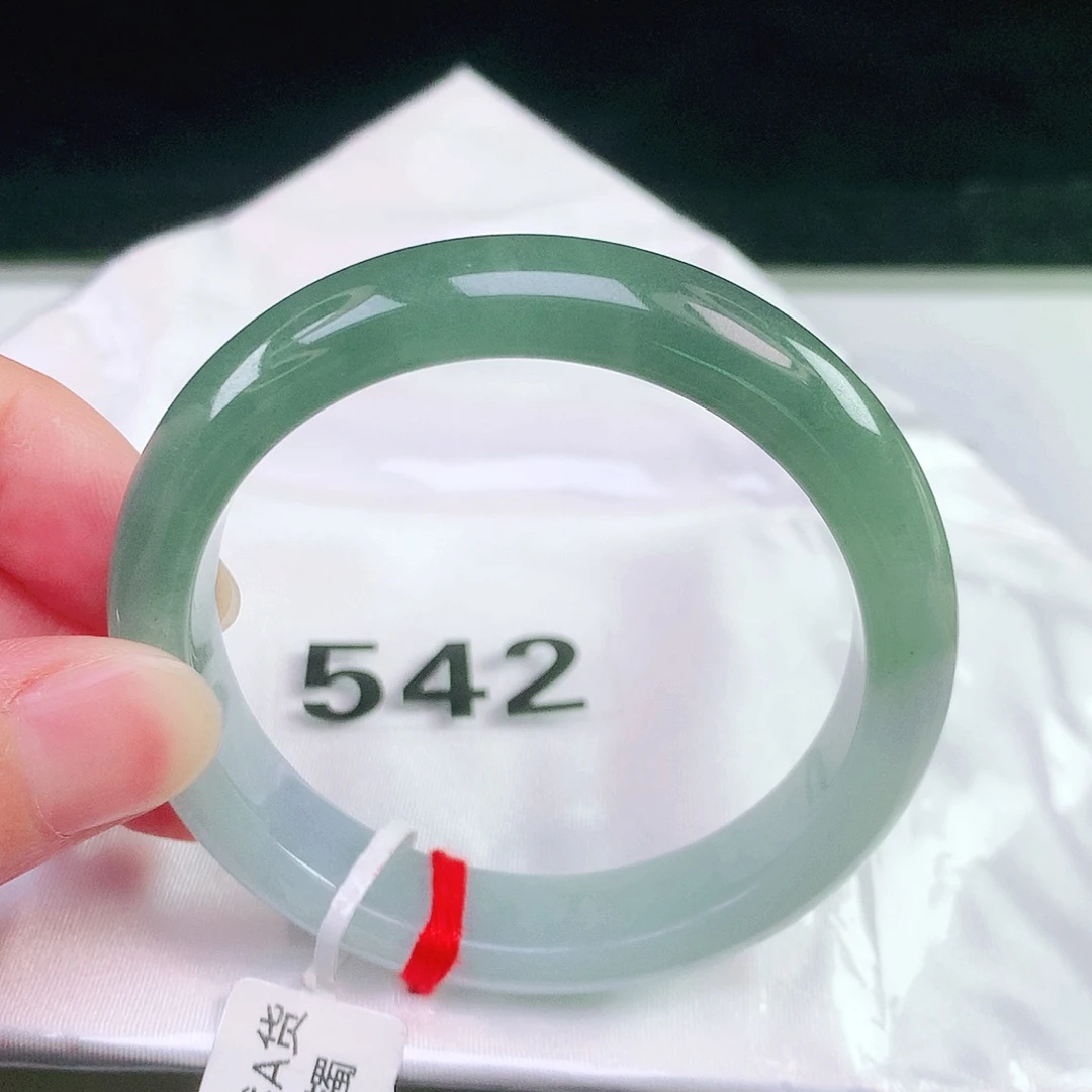未镶嵌手镯翡翠542