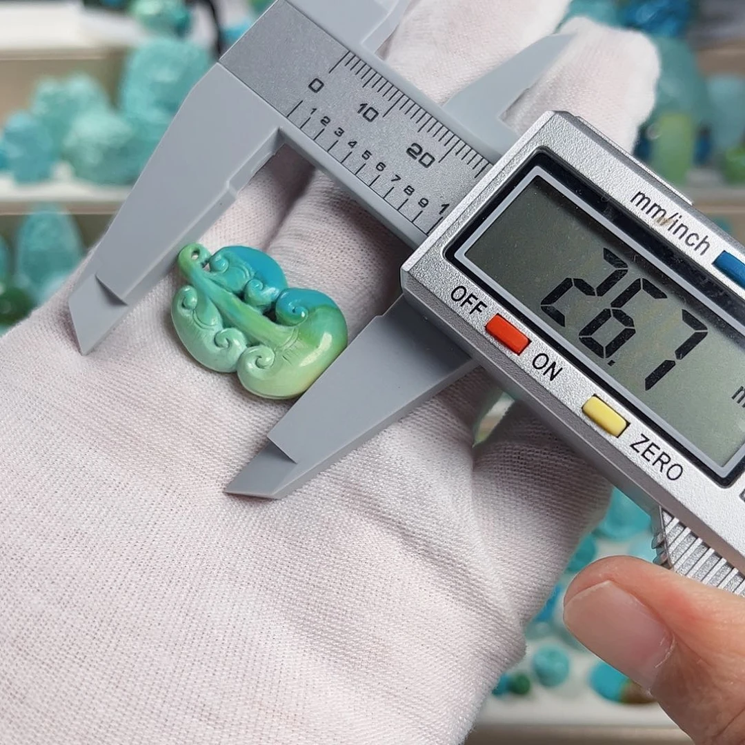 未镶嵌绿松石珠宝奇石
