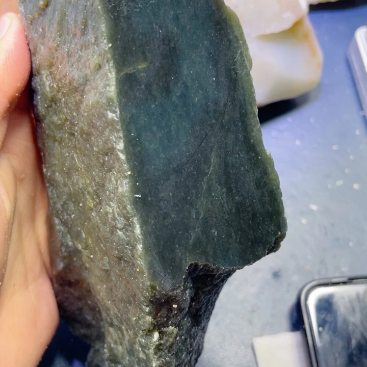 和田玉未镶嵌珠宝半成品