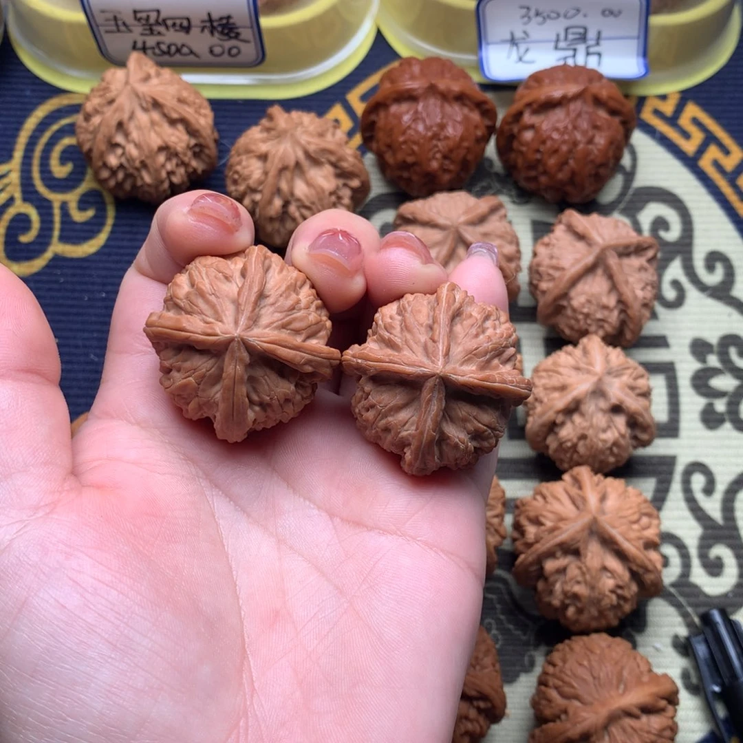 文玩核桃吊坠自**风四棱