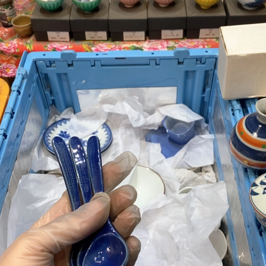 瓷片L****e适合哈哈哈哈