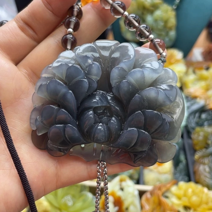 蛇纹石玉未镶嵌挂件