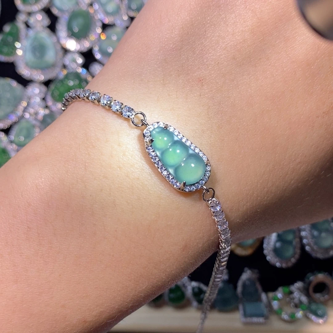 翡翠未镶嵌颈饰天然