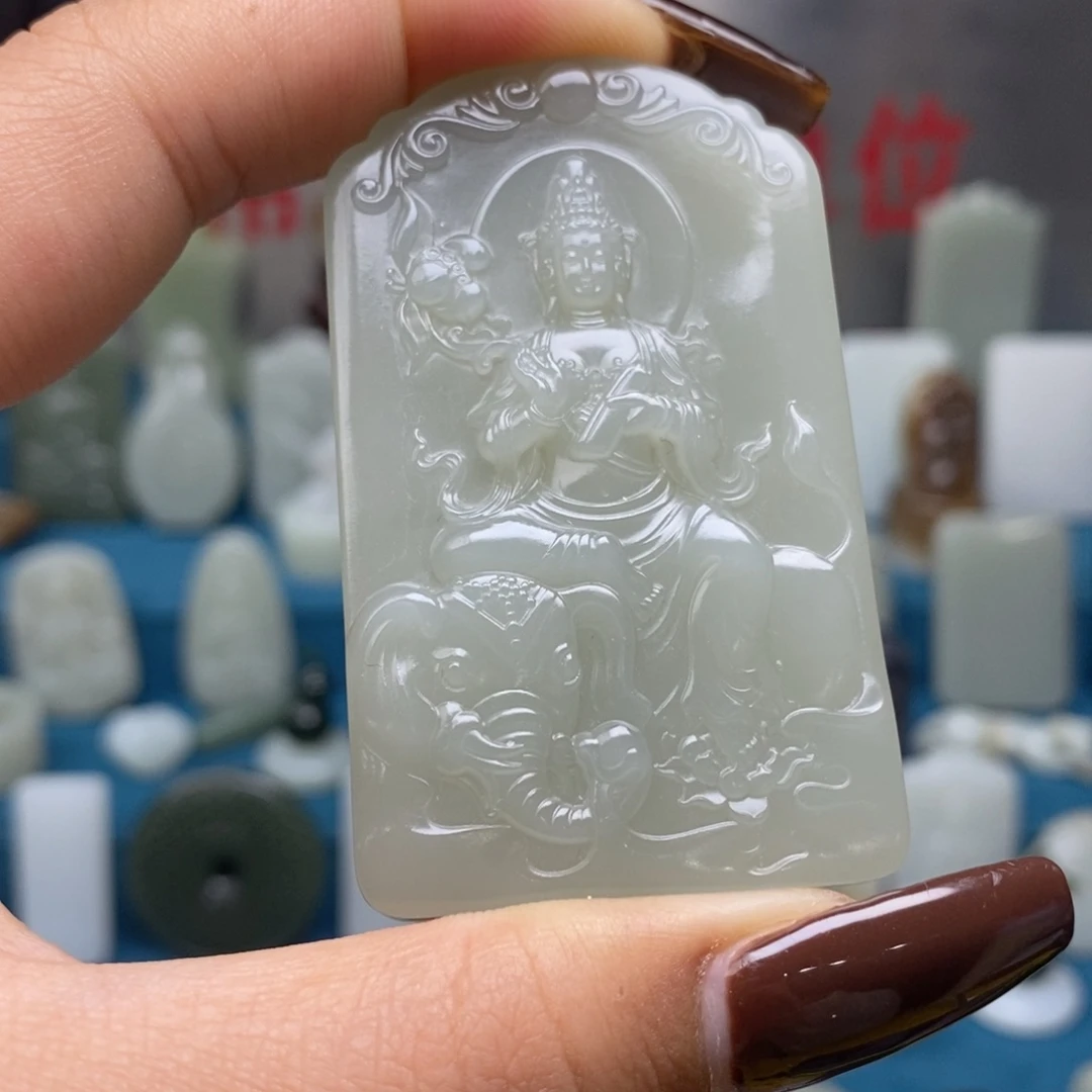 颈饰未镶嵌和田玉