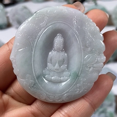 翡翠颈饰未镶嵌佛魔一念福利