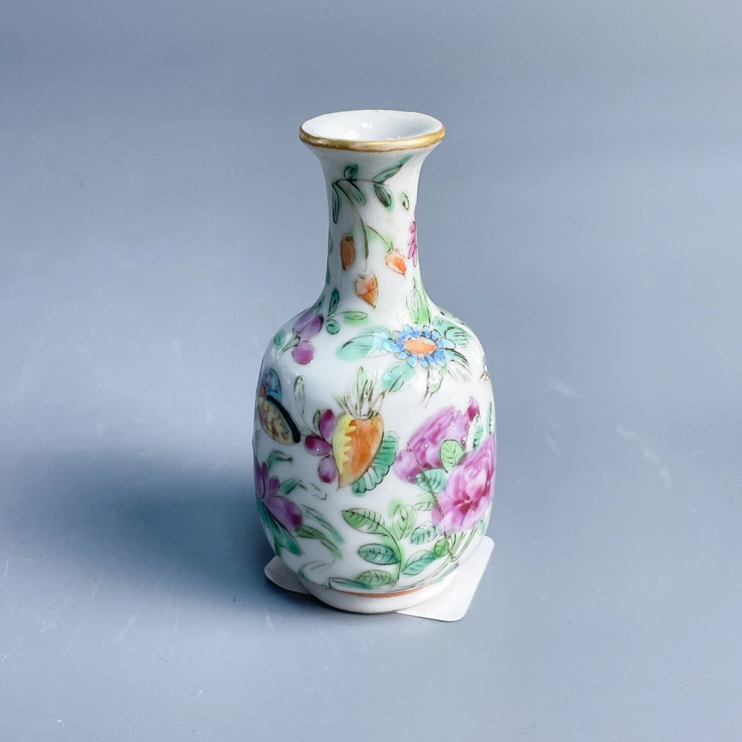 M25KM002879 - 晚清广彩细路花鸟纹小瓶子
