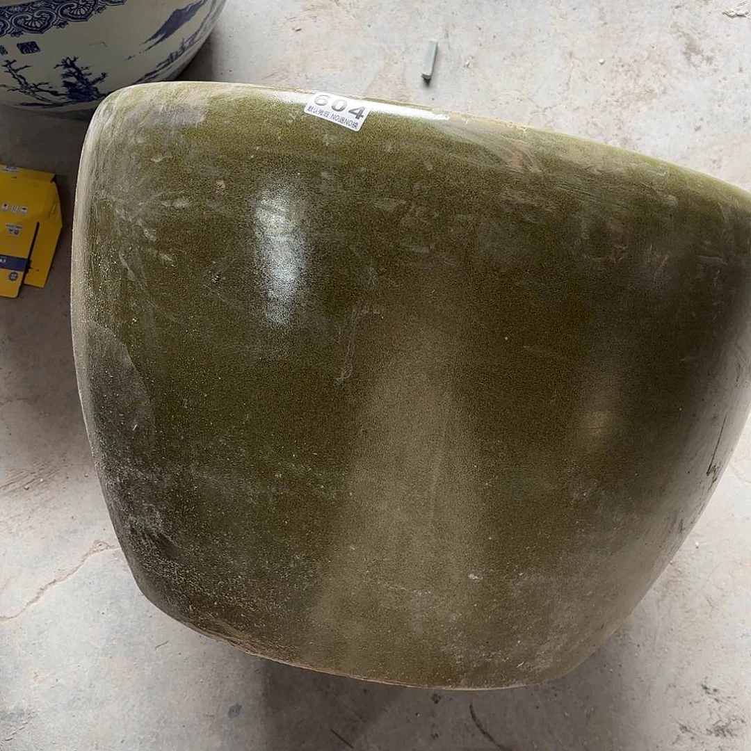 缸凯*瑕疵60陶瓷缸墨绿色底部有瑕604