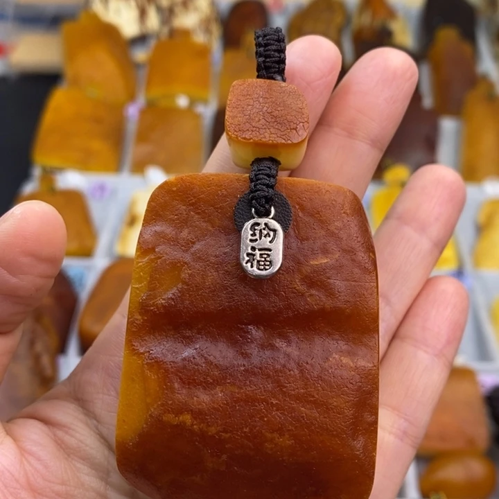 定制琥珀未镶嵌白花蜡原石切牌