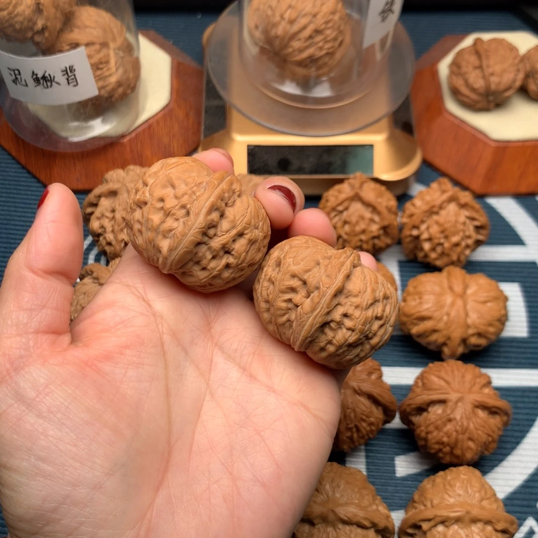 文玩核桃把件顾*生元宝