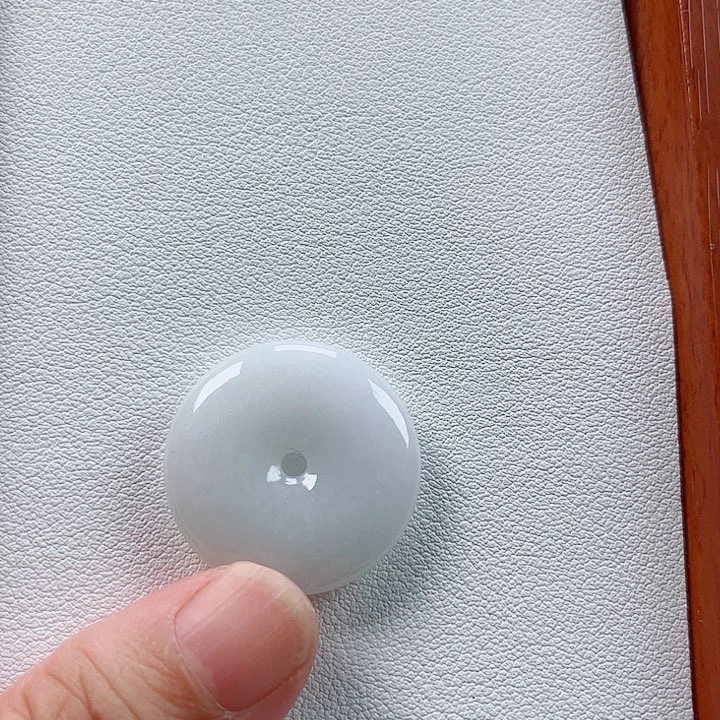 颈饰未镶嵌翡翠孤品