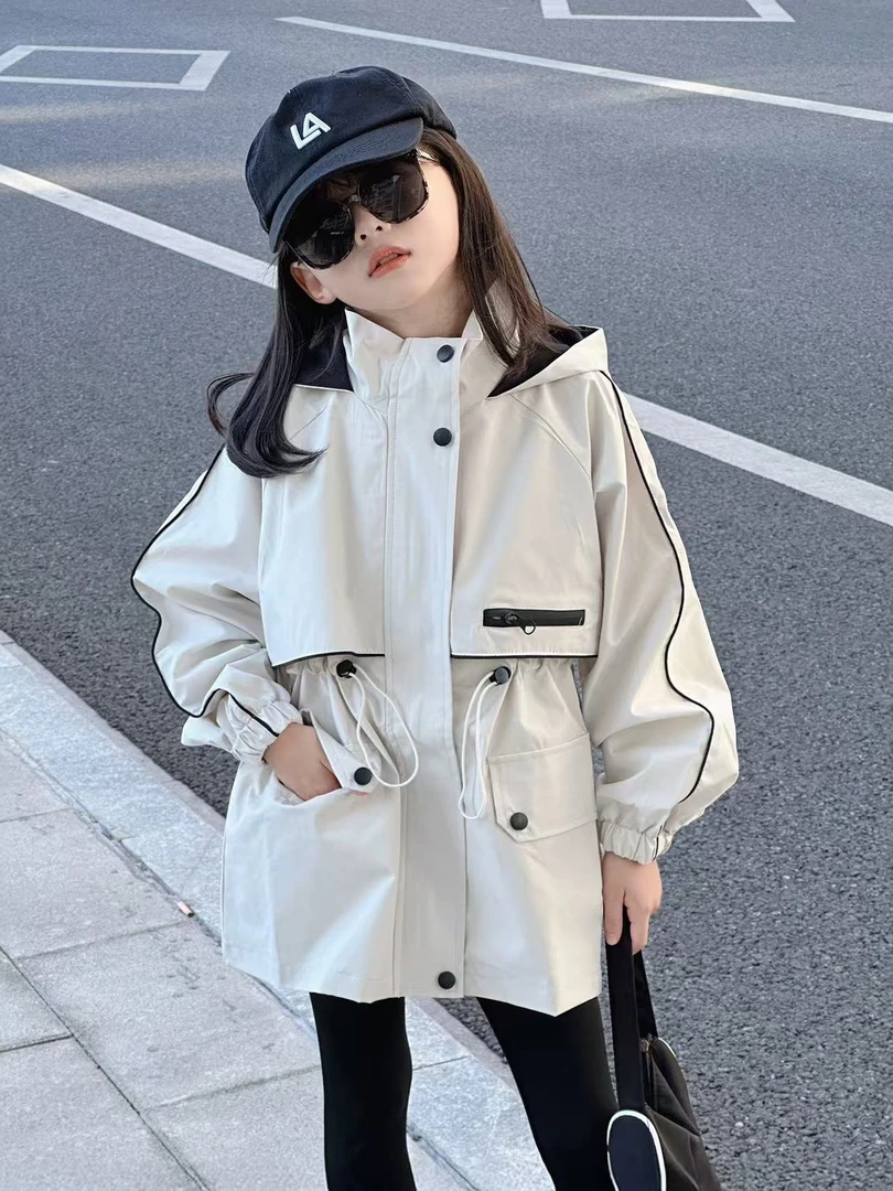 又酷又飒的女童外套秋2025新款女大童秋装冲锋衣儿童秋季洋气风衣