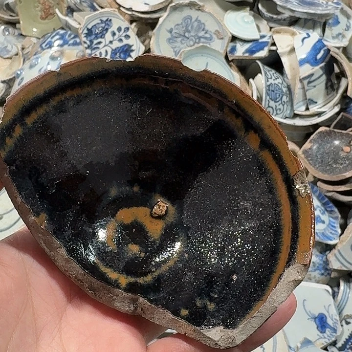 一***门瓷片瓷片标本，顺丰包邮