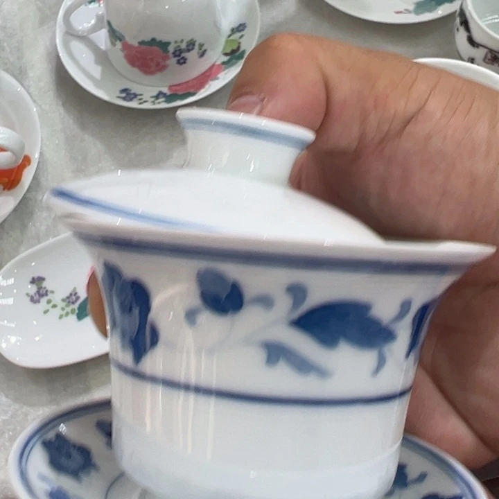 陳***～醴陵高温瓷蓝芙蓉盖碗