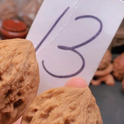 吊坠桃核40全品大姑石50克