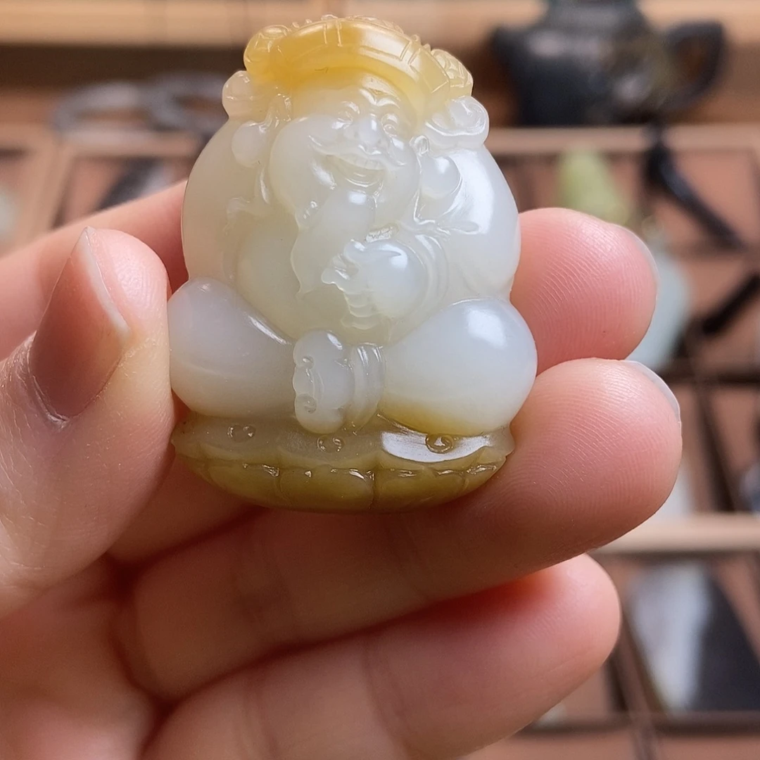 和田玉（糖玉）颈饰未镶嵌