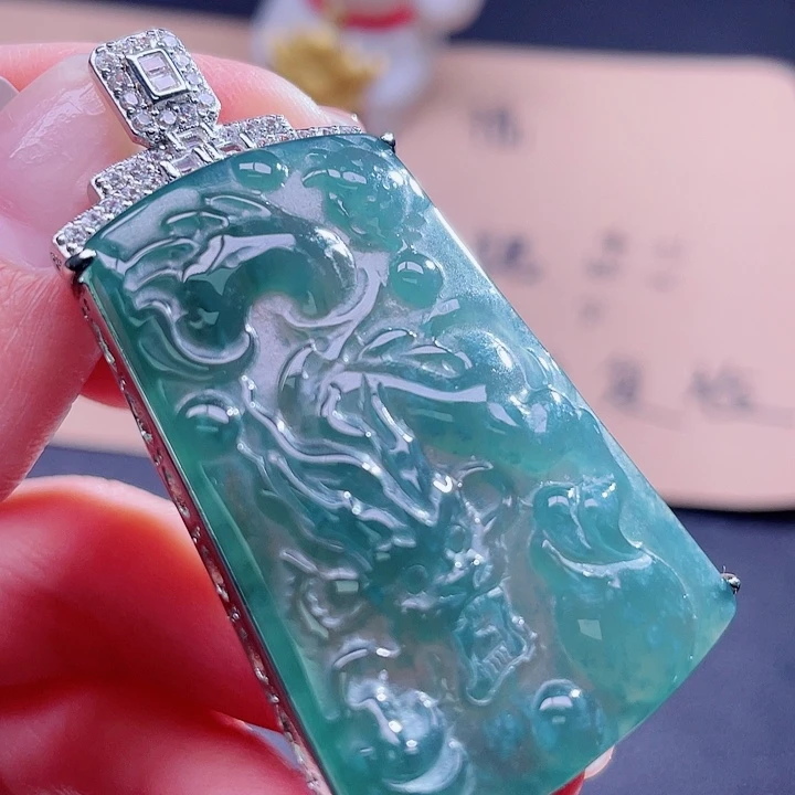 翡翠吊坠(不含链)未镶嵌