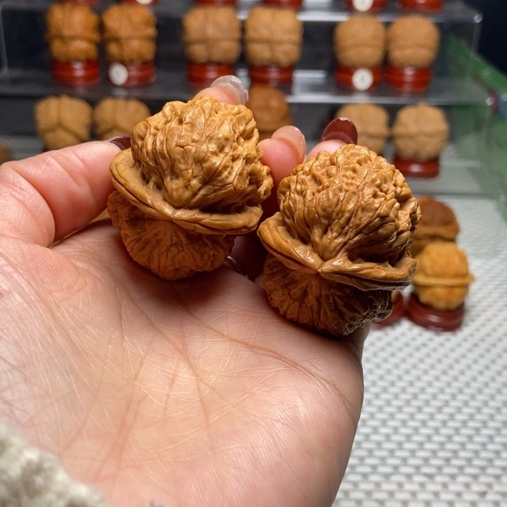 文玩核桃把件霸王蟾疙瘩包