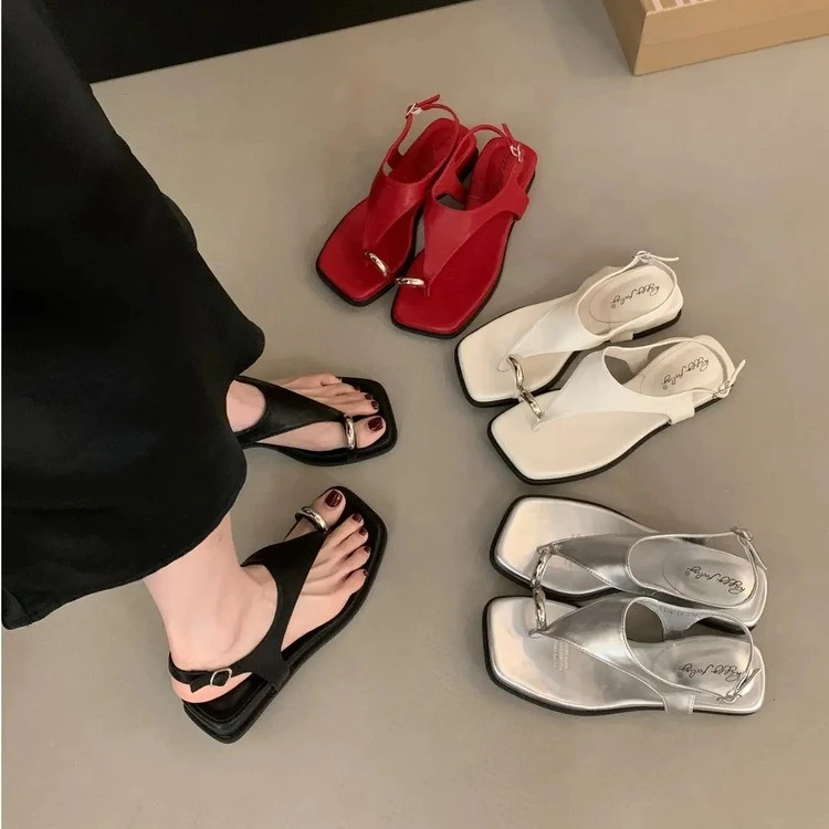 法式平底凉鞋女2025新款夏季仙女风配裙子外穿一字带露趾沙滩凉鞋