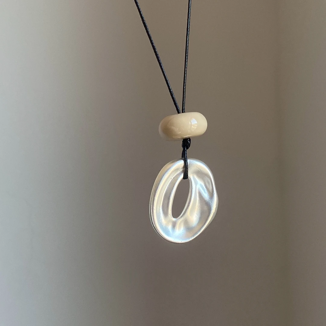 非金属皮质项链 不规则椭圆长款项链女轻奢气质高级感秋冬毛衣链