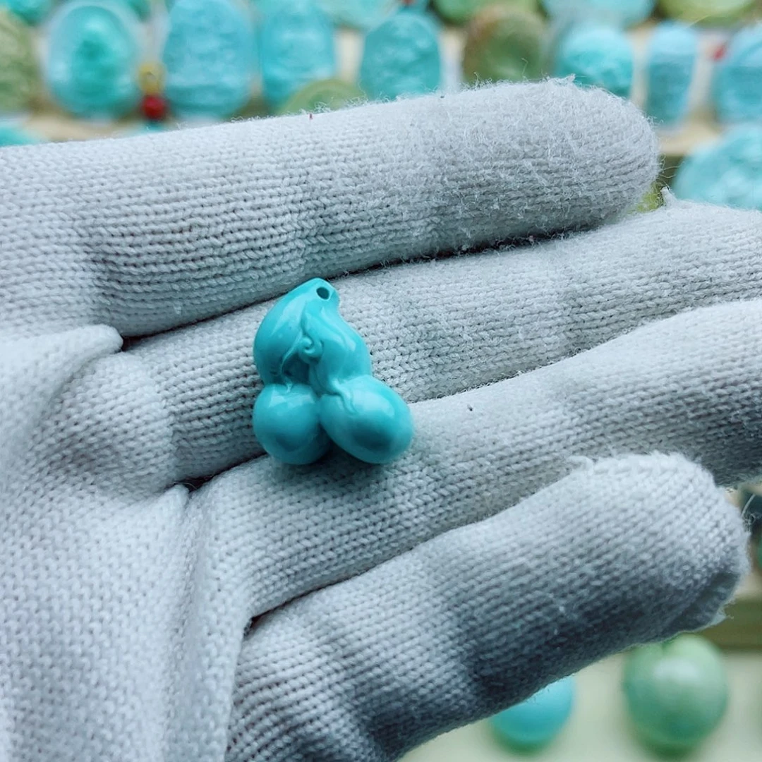 绿松石未镶嵌珠宝奇石