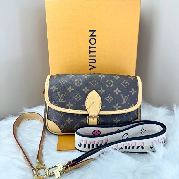 99新 LouisVuitton/路易威登 LV法棍单肩斜挎包大全套