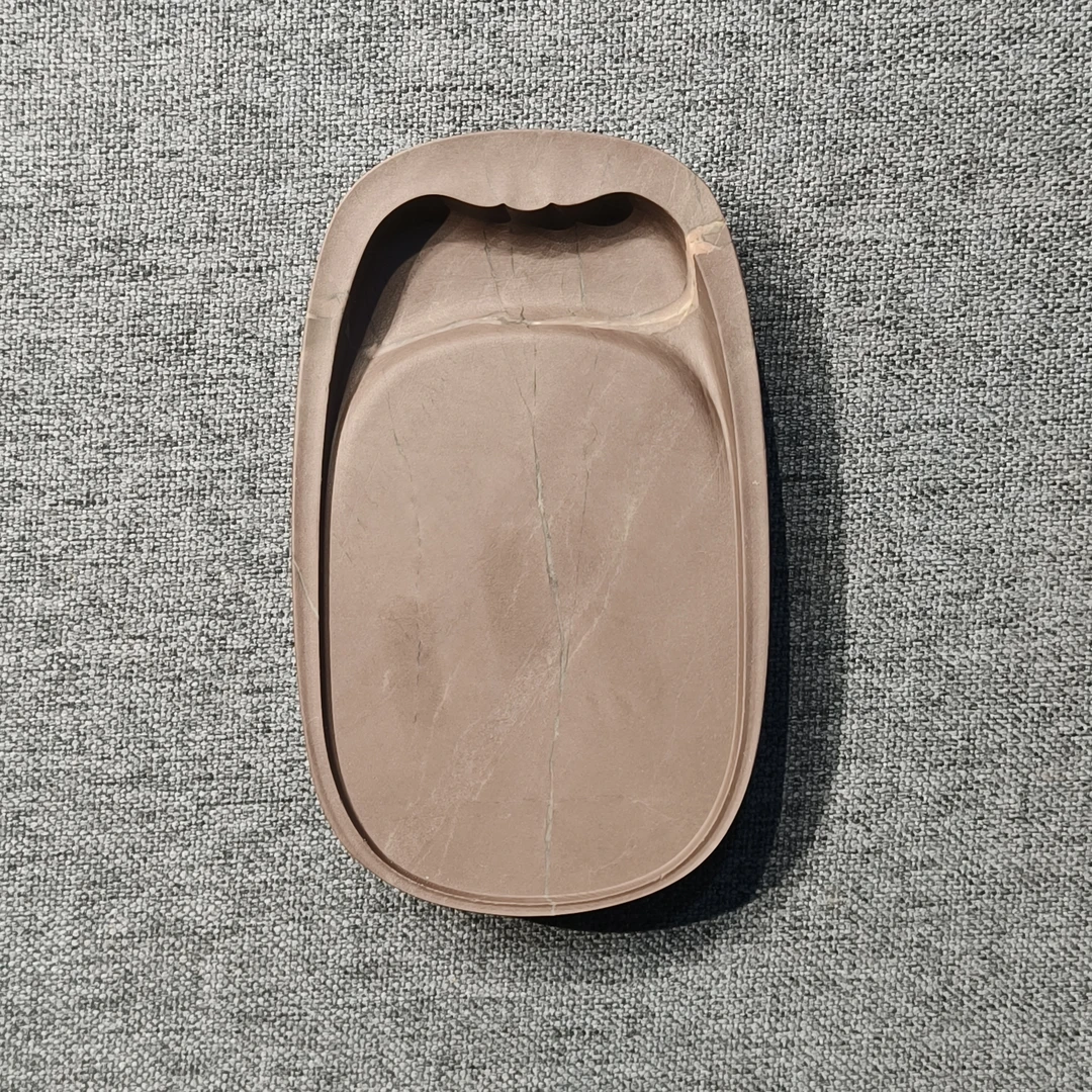 老坑洮砚，喇嘛崖老坑鸊鷉血花池砚，尺寸12.6*7.6*1.7厘米