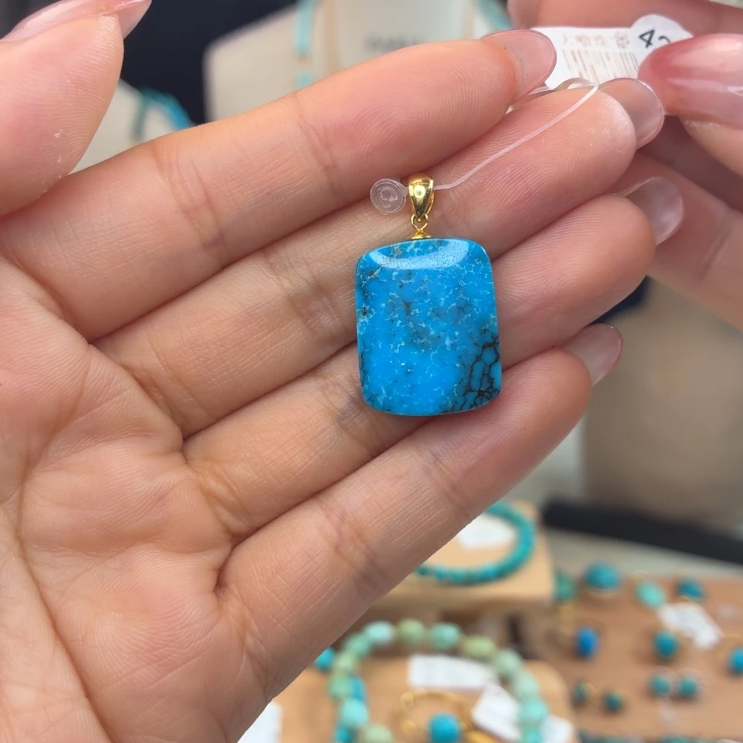 绿松石18K金镶嵌颈饰