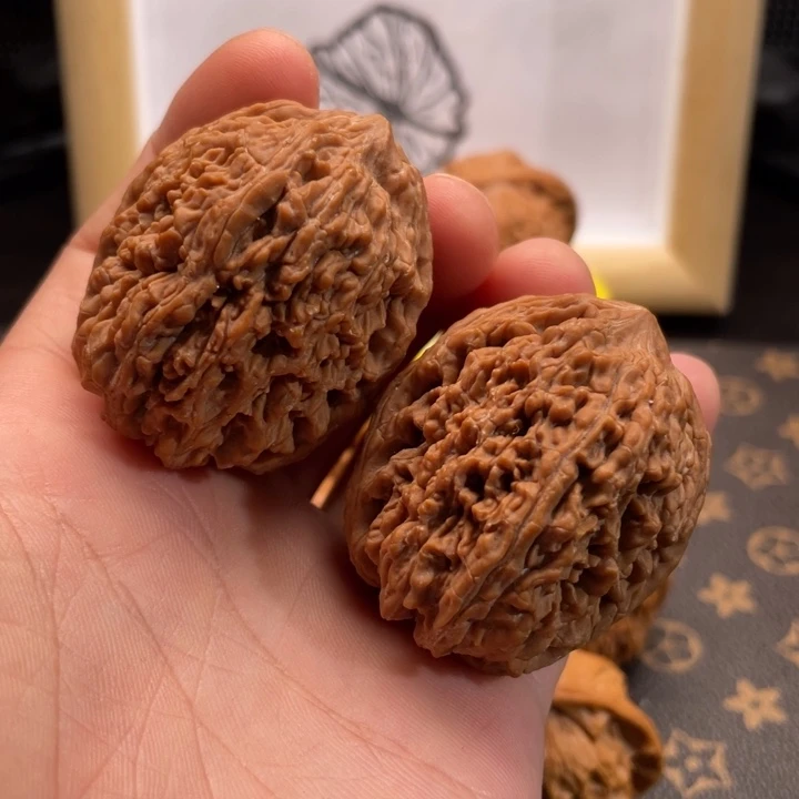 核桃大蒜头文玩核桃