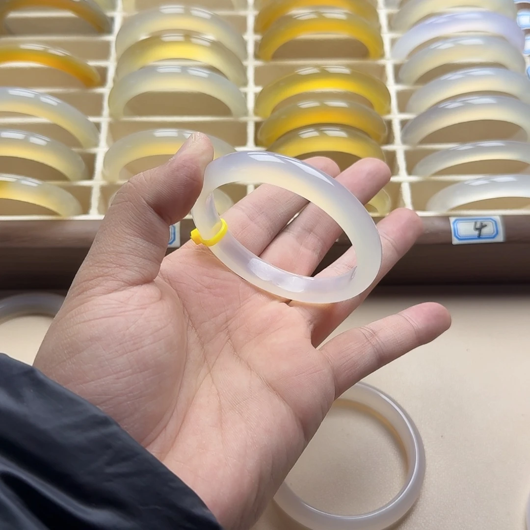 玛瑙/玉髓未镶嵌手镯99