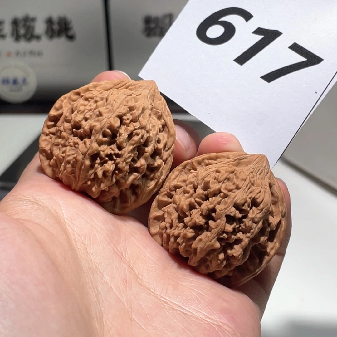 文玩核桃吊坠满天星37 白茶修