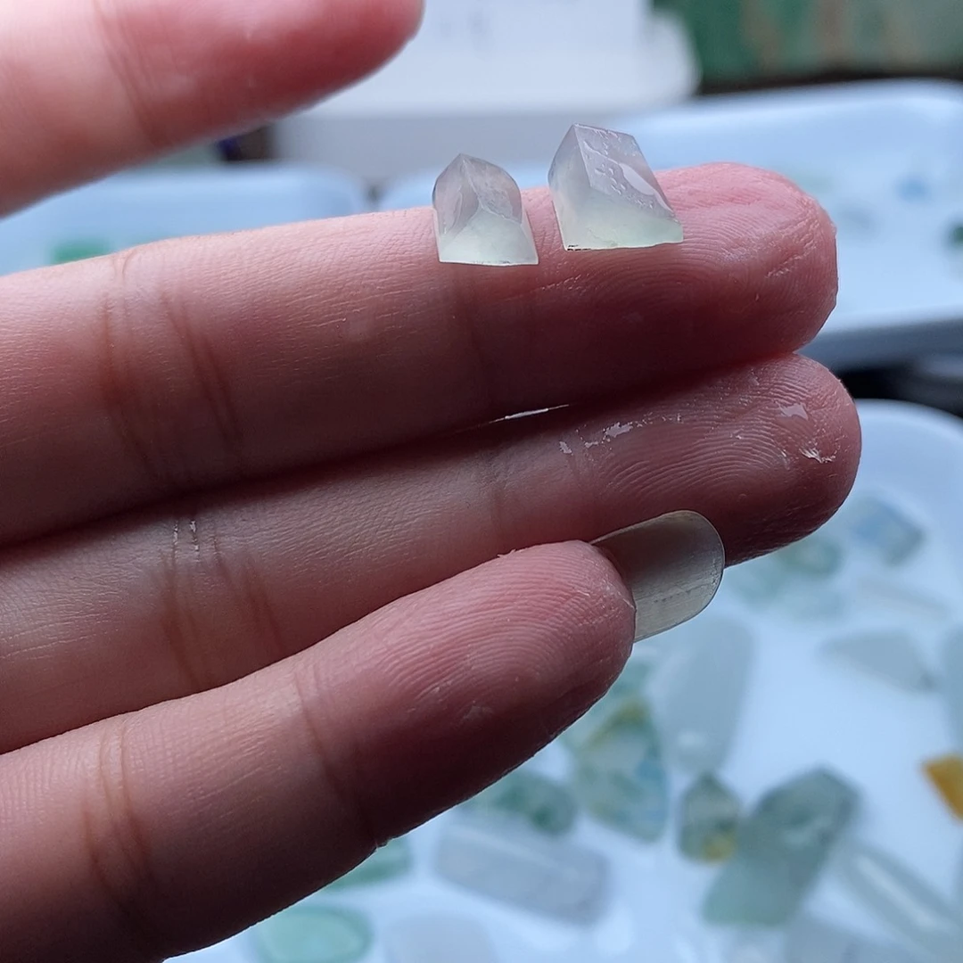 定制翡翠未镶嵌耳钉蛋面料不包工