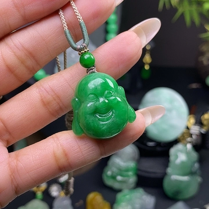 翡翠未镶嵌吊坠(赠链)