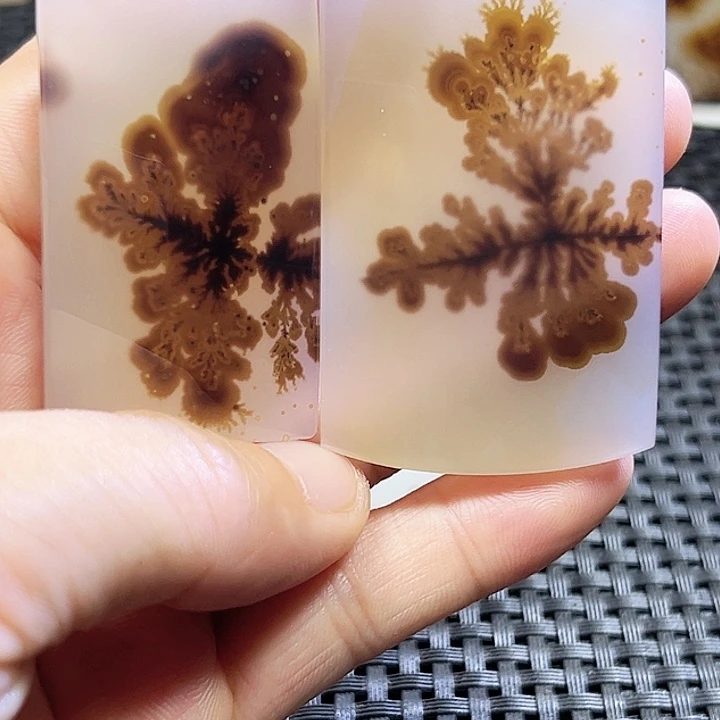 如***戏玛瑙/玉髓未镶嵌珠宝半成品
