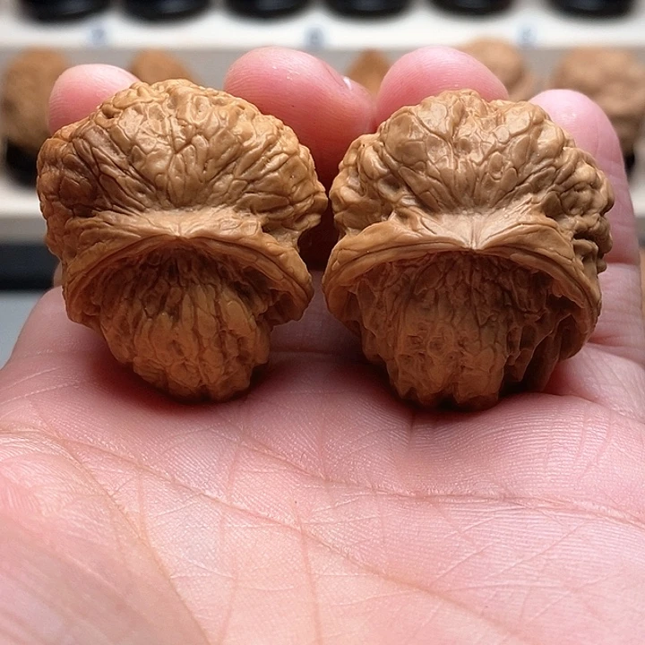 文玩核桃把件……………………